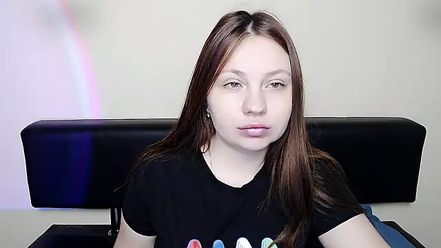 Snapshot of LiliaErmi chatting on 02/16/26, 07:26 LiliaErmi online show from 02/16/26, 07:26