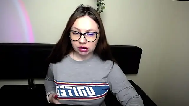 LiliaErmi online show from 04/24/26, 06:27