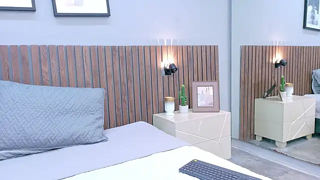 Mia Bellefort online show from 03/09/26, 08:24