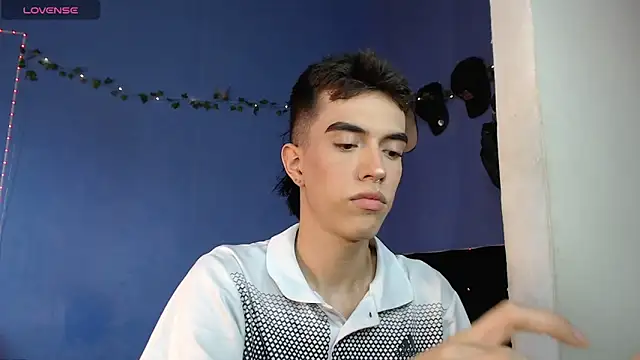Juan Gomezz26 online show from 06/03/26, 10:37