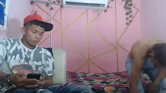 twobigscock23 online show from 04/19/26, 02:00