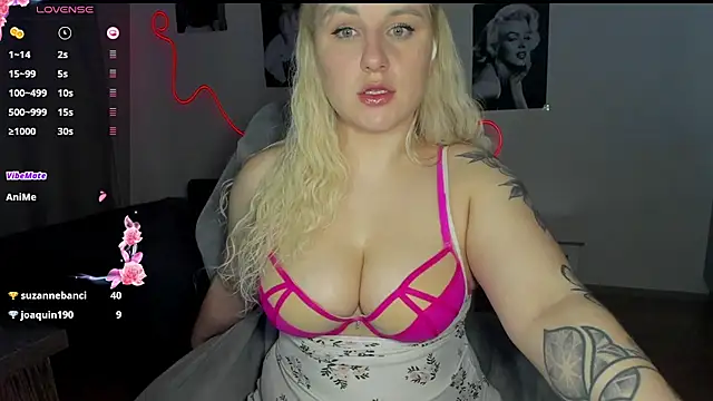 Snapshot of elly_blondy chatting on 05/15/26, 08:05 elly blondy online show from 05/15/26, 08:05