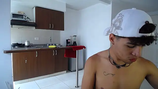 black men9 online show from 04/22/26, 07:37