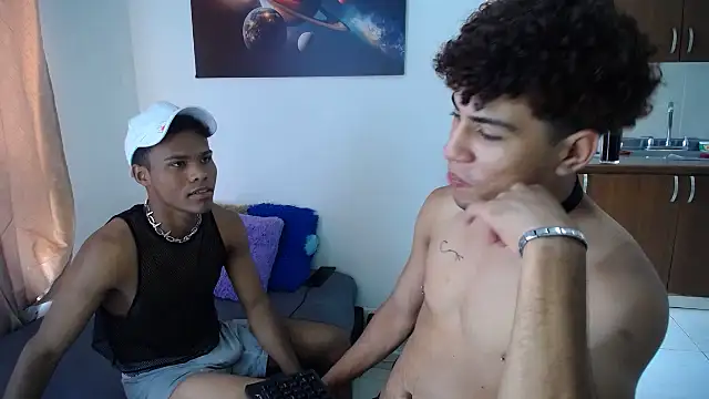 black men9 online show from 04/23/26, 07:27