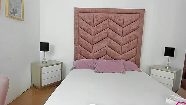 Scarlett  Noir online show from 03/24/26, 09:20