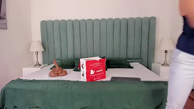 Scarlett  Noir online show from 04/20/26, 08:43