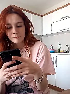 Atwsliiikizilll online show from 04/23/26, 12:29