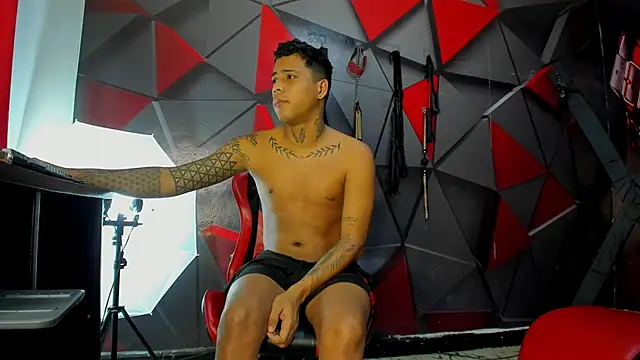 Hot Boys 69 online show from 02/04/26, 12:00