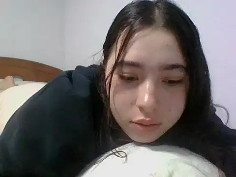 Anni 00001 online show from 12/14/25, 11:48