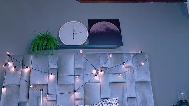 Miia Anderson online show from 03/07/26, 12:13