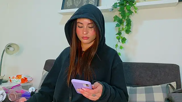 Miia Anderson online show from 04/06/26, 01:12