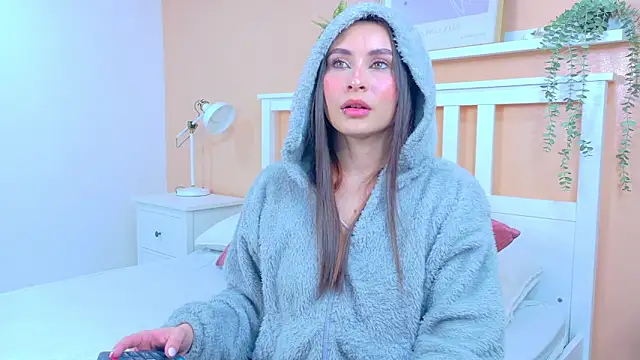 Miia Anderson online show from 04/19/26, 12:37