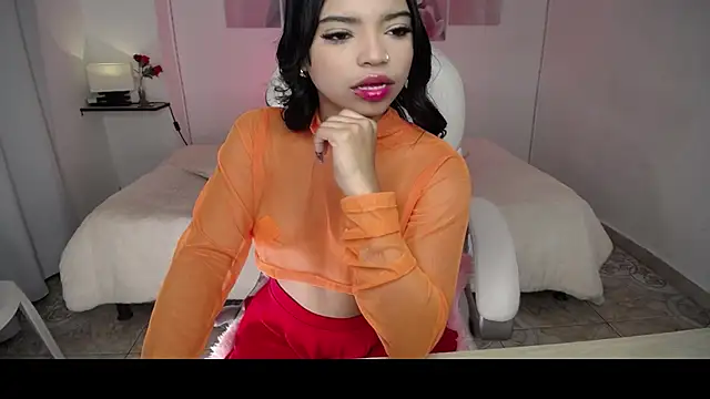 aylin ross  online show from 01/06/26, 11:36