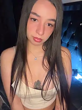 Snapshot of Lanna_rosse chatting on 02/27/26, 02:11 Lanna rosse online show from 02/27/26, 02:11