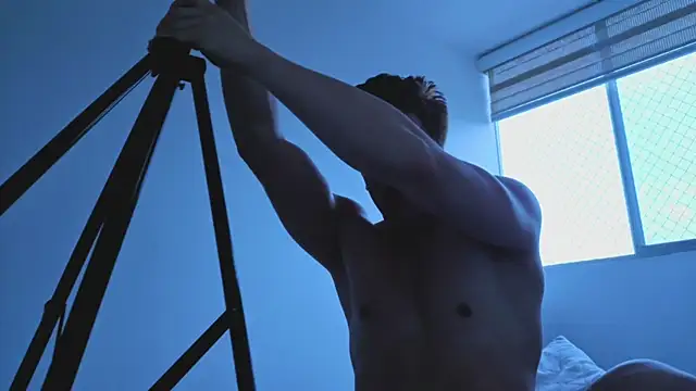 Snapshot of maxxcooper1 chatting on 12/14/25, 09:52 maxxcooper1 online show from 12/14/25, 09:52