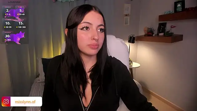 Missslynnn online show from 03/19/26, 05:11