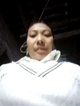 Snapshot of baby8822 chatting on 12/15/25, 04:55 baby8822 online show from 12/15/25, 04:55