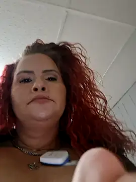 Snapshot of Goddessalizeee chatting on 12/15/25, 10:14 Goddessalizeee online show from 12/15/25, 10:14