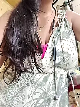 Snapshot of Queen_089 chatting on 06/12/26, 08:57 Queen 089 online show from 06/12/26, 08:57