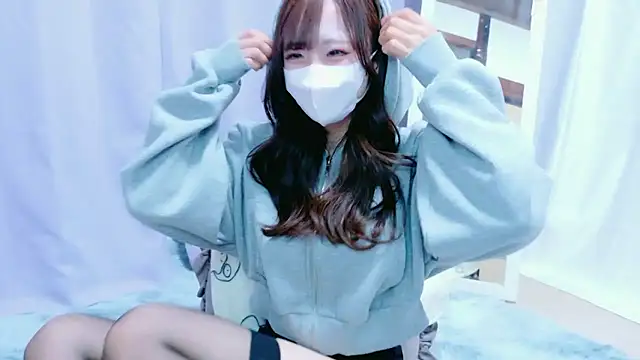 Snapshot of Yura_yura_ch chatting on 05/26/26, 11:50 Yura yura ch online show from 05/26/26, 11:50