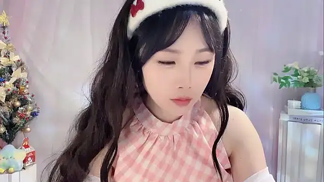 Pinkgirl520 online show from 12/21/25, 01:46