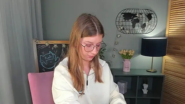 katymeaw online show from 05/30/26, 01:25