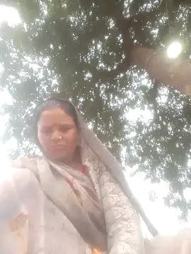 Pinki rajak online show from 12/22/25, 04:31