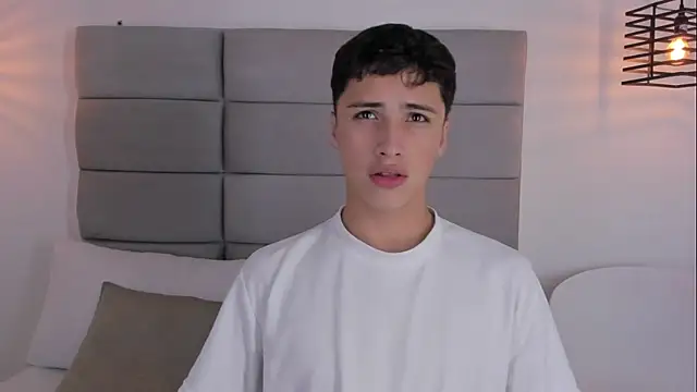 JoshClaarktt online show from 04/23/26, 04:03