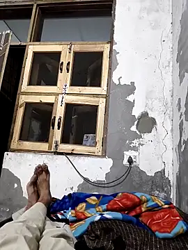 Niteenku online show from 04/18/26, 05:50