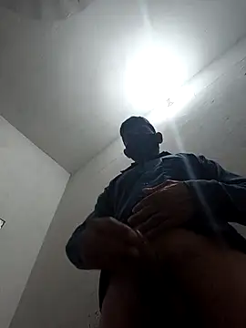 Niteenku online show from 04/20/26, 06:09