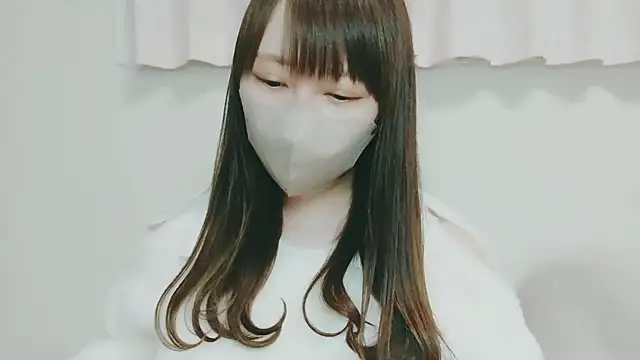 yuyuchan   online show from 12/18/25, 10:21