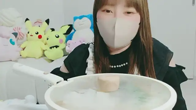 yuyuchan   online show from 04/23/26, 10:03