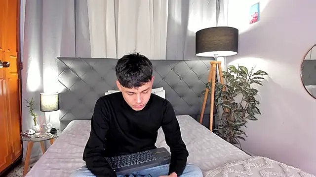 Andy Belier23 online show from 04/04/26, 11:24