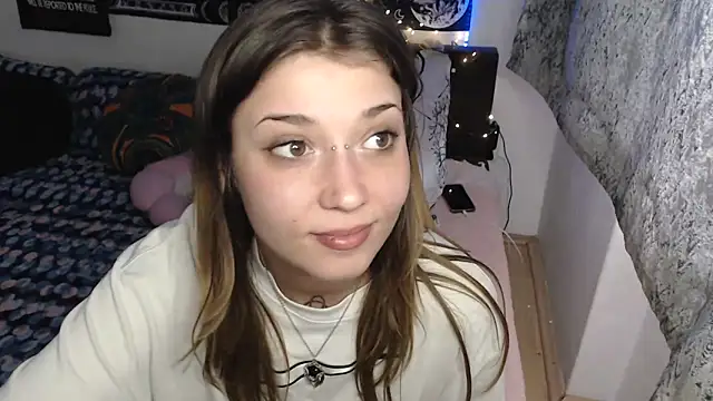 AlienforTwenty online show from 03/28/26, 11:32