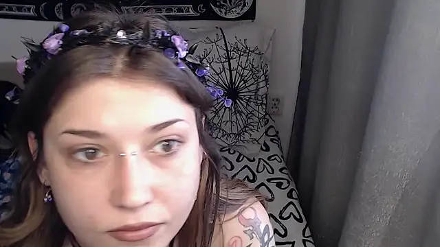 AlienforTwenty online show from 04/23/26, 08:35