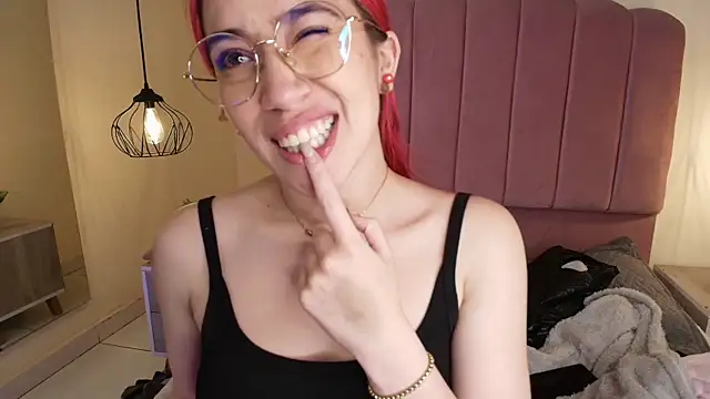 Celestee15  online show from 01/05/26, 05:49