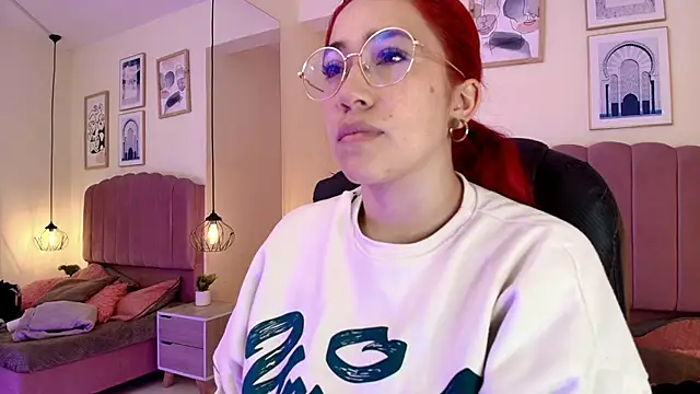 Celestee15  online show from 02/10/26, 11:25