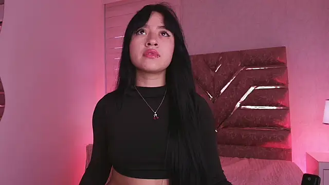 Snapshot of sofia_go_ chatting on 05/14/26, 12:01 sofia go online show from 05/14/26, 12:01