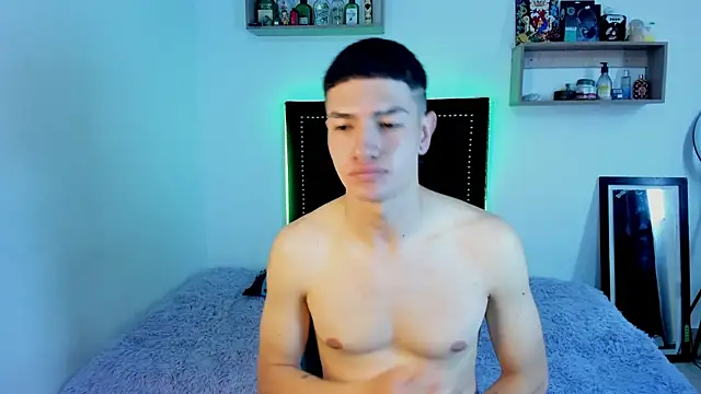 Snapshot of Nico_Nocturne chatting on 12/16/25, 07:30 Nico Nocturne online show from 12/16/25, 07:30