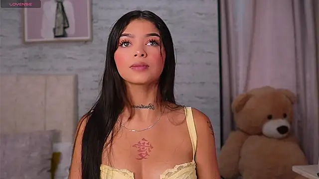 Amber blue01 online show from 12/18/25, 01:06