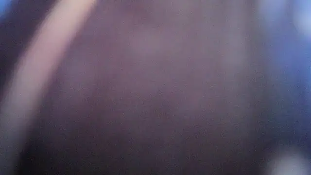 vickvalencia2 online show from 12/18/25, 09:54