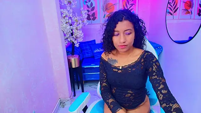 Snapshot of Nina_willyams chatting on 12/14/25, 03:34 Nina willyams online show from 12/14/25, 03:34