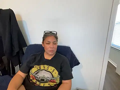 BettyWhispers online show from 01/18/26, 06:01