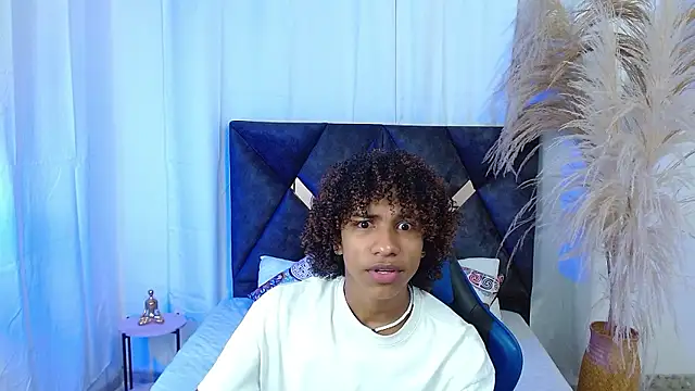 angelll18  online show from 01/09/26, 09:05