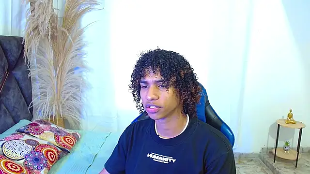 angelll18  online show from 05/22/26, 08:58