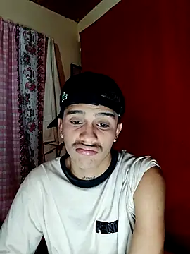 Snapshot of andy_star12 chatting on 12/16/25, 01:54 andy star12 online show from 12/16/25, 01:54