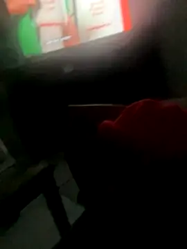 Snapshot of peakybadaxx234 chatting on 12/15/25, 04:39 peakybadaxx234 online show from 12/15/25, 04:39