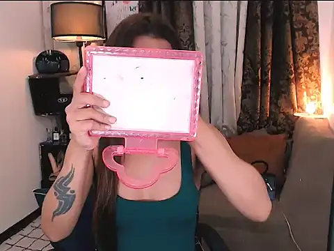 alexamihho online show from 12/18/25, 10:16