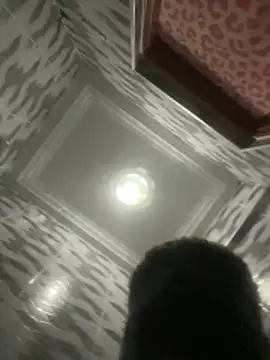 melaninpoppop online show from 12/18/25, 01:22