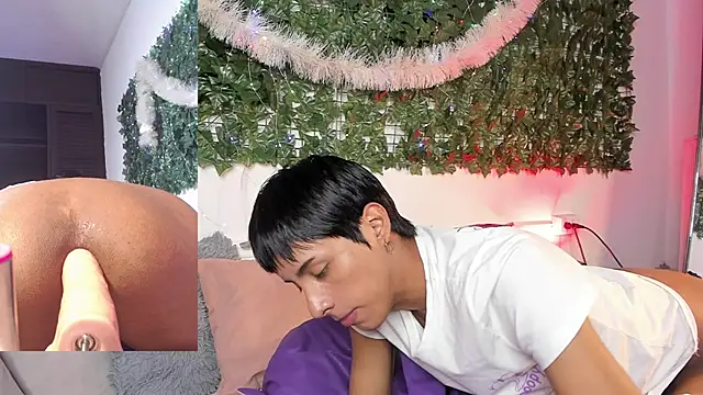 Snapshot of EstivenSallas2 chatting on 12/16/25, 10:37 EstivenSallas2 online show from 12/16/25, 10:37